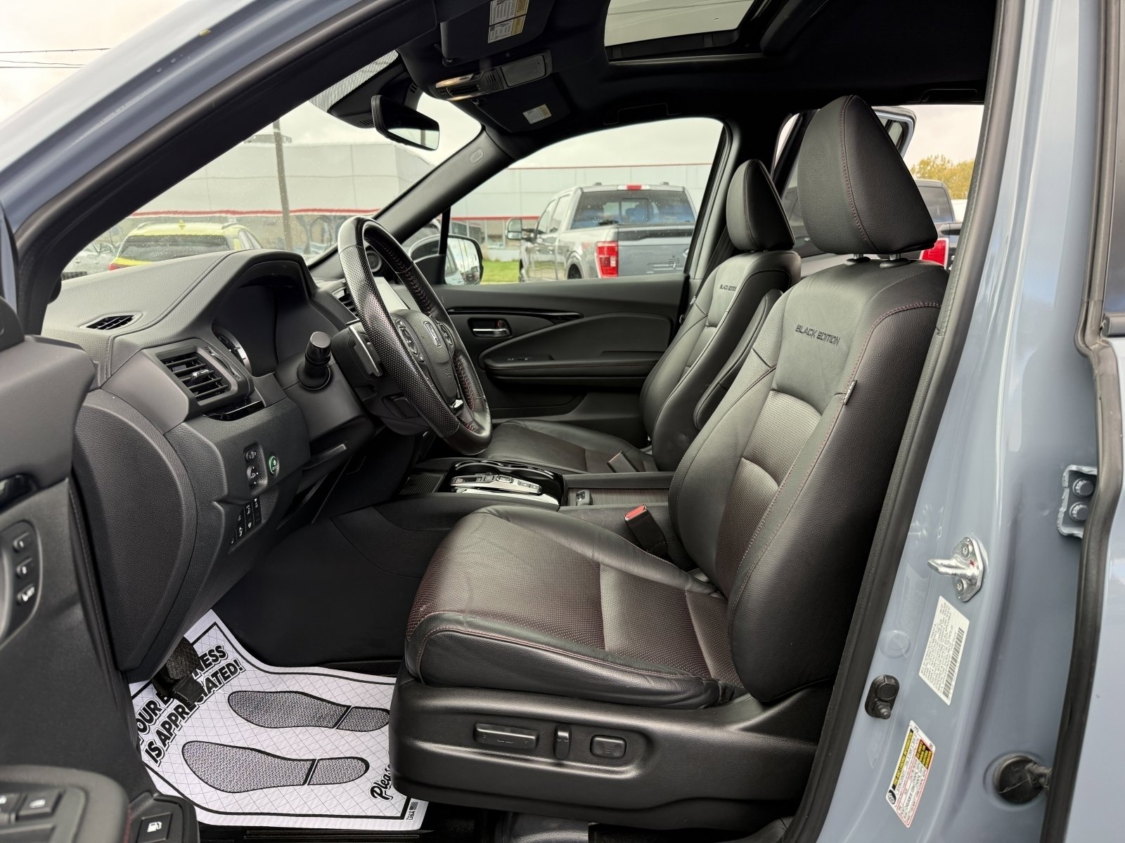 Used 2023 Honda Ridgeline Black Edition image 13