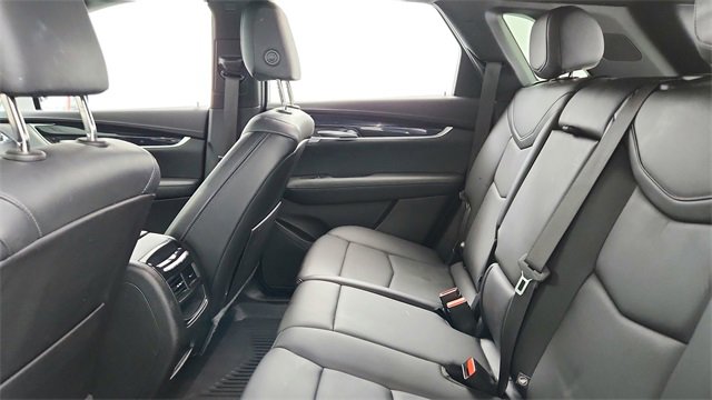 Certified 2024 Cadillac XT5 Premium Luxury w/ LPO, Floor Liner Package image 18