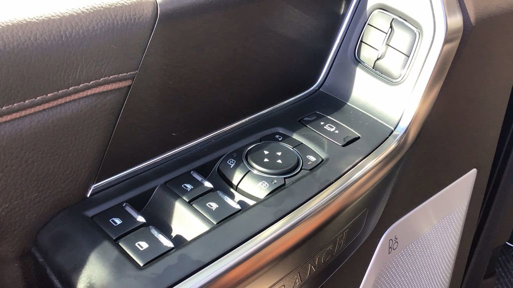 Used 2026 Ford F350 King Ranch w/ Tremor Off-Road Package AWD/4WD image 14