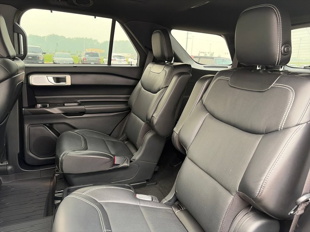 Used 2020 Ford Explorer ST w/ Premium Technology Package AWD/4WD image 29
