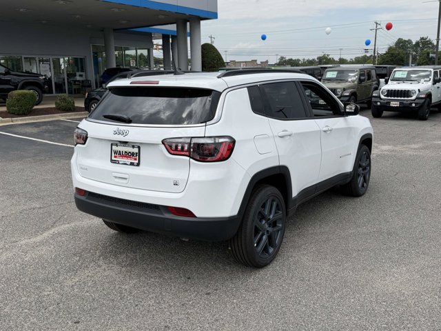 New 2026 Jeep Compass Latitude AWD/4WD image 2
