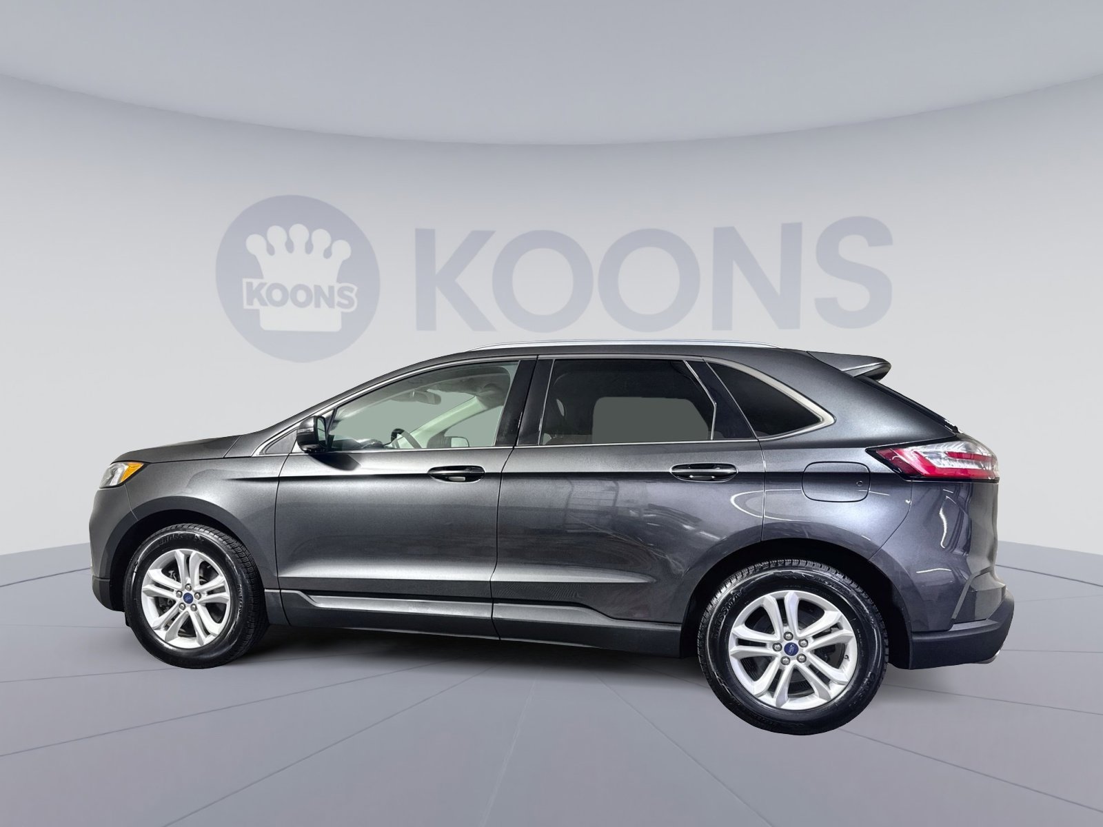 Used 2020 Ford Edge SEL w/ Convenience Package image 2
