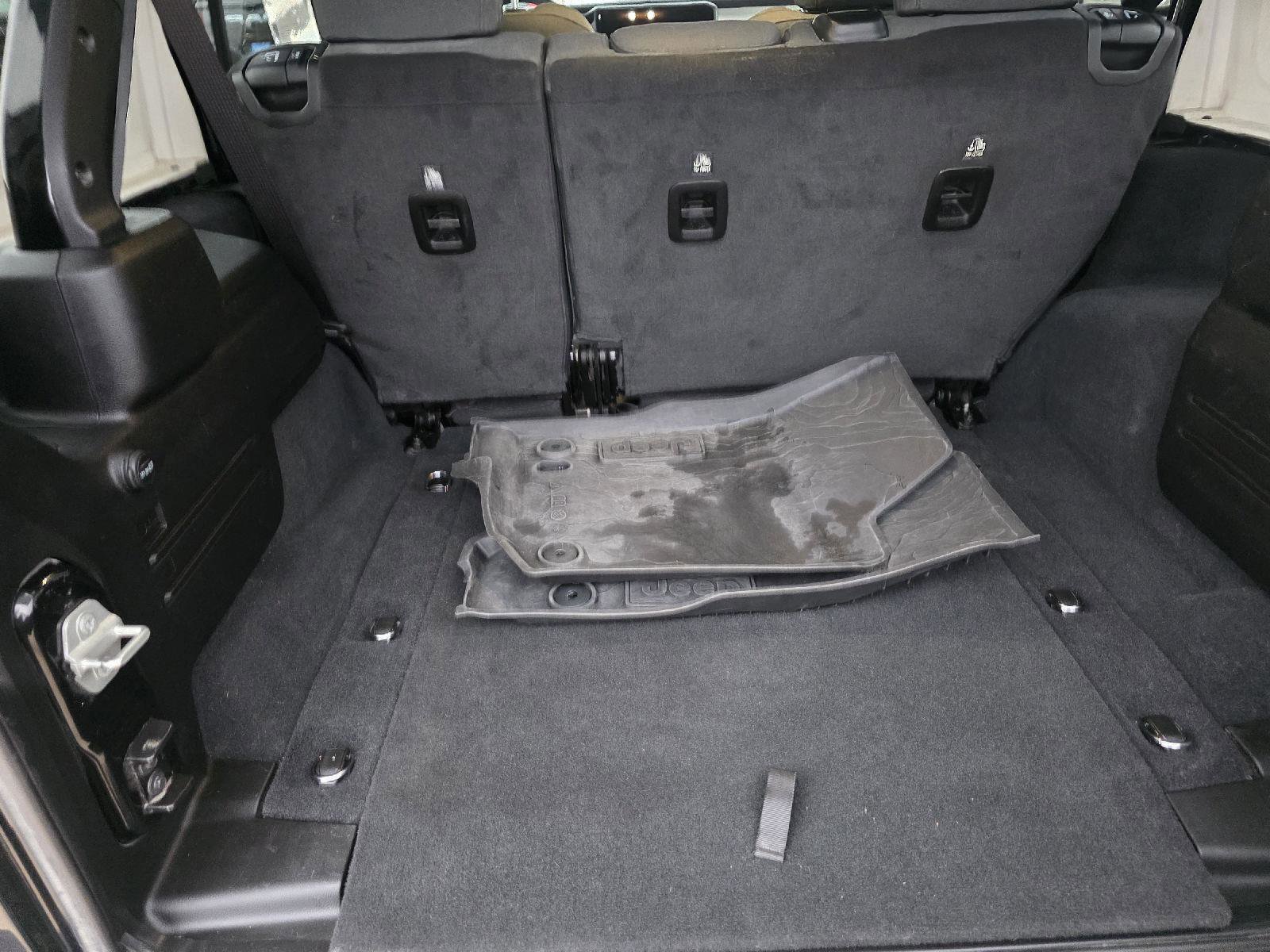 Used 2024 Jeep Wrangler Sahara w/ Safety Group image 66