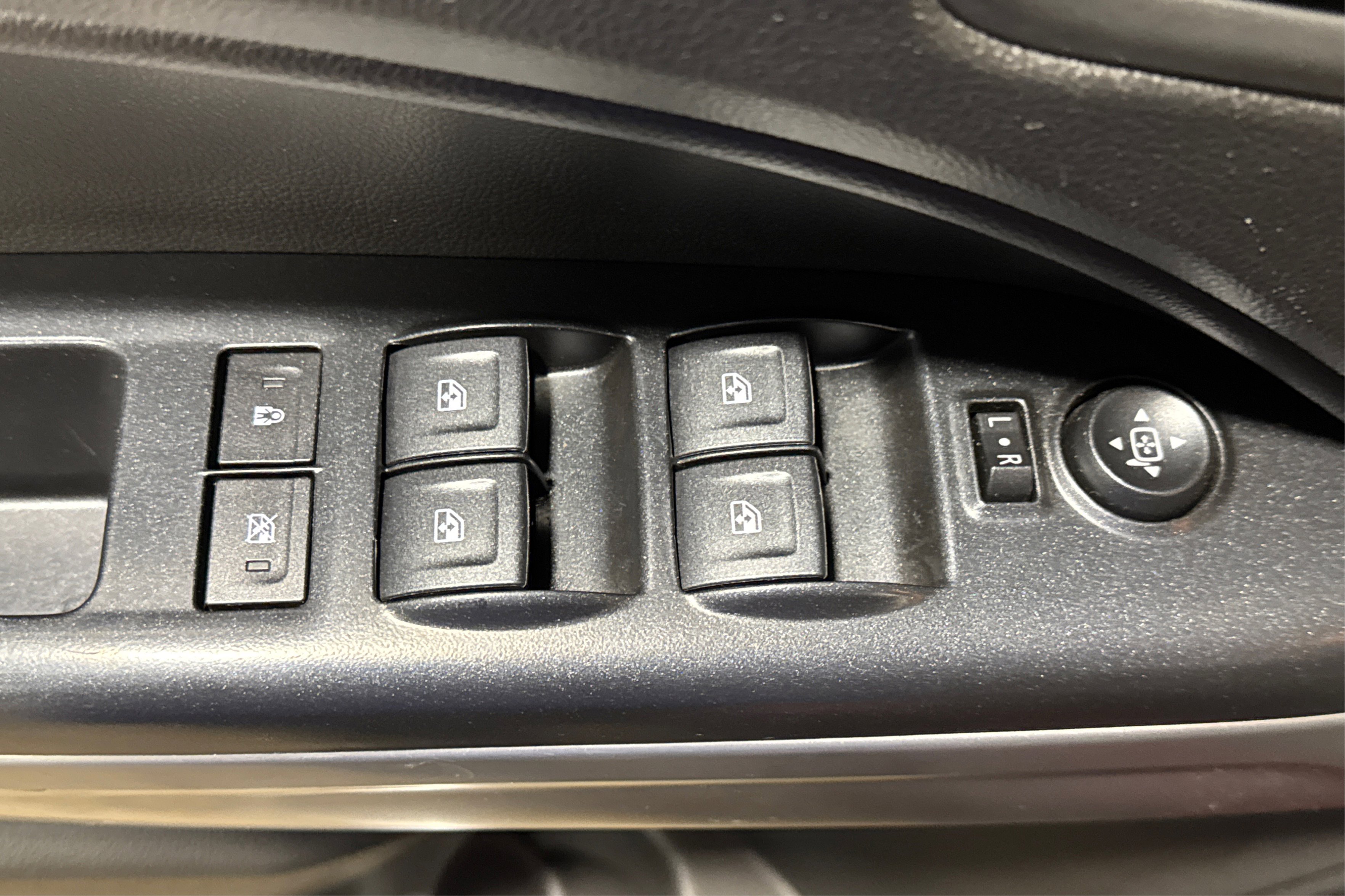 Used 2019 Chevrolet Colorado LT w/ LT Convenience Package image 16