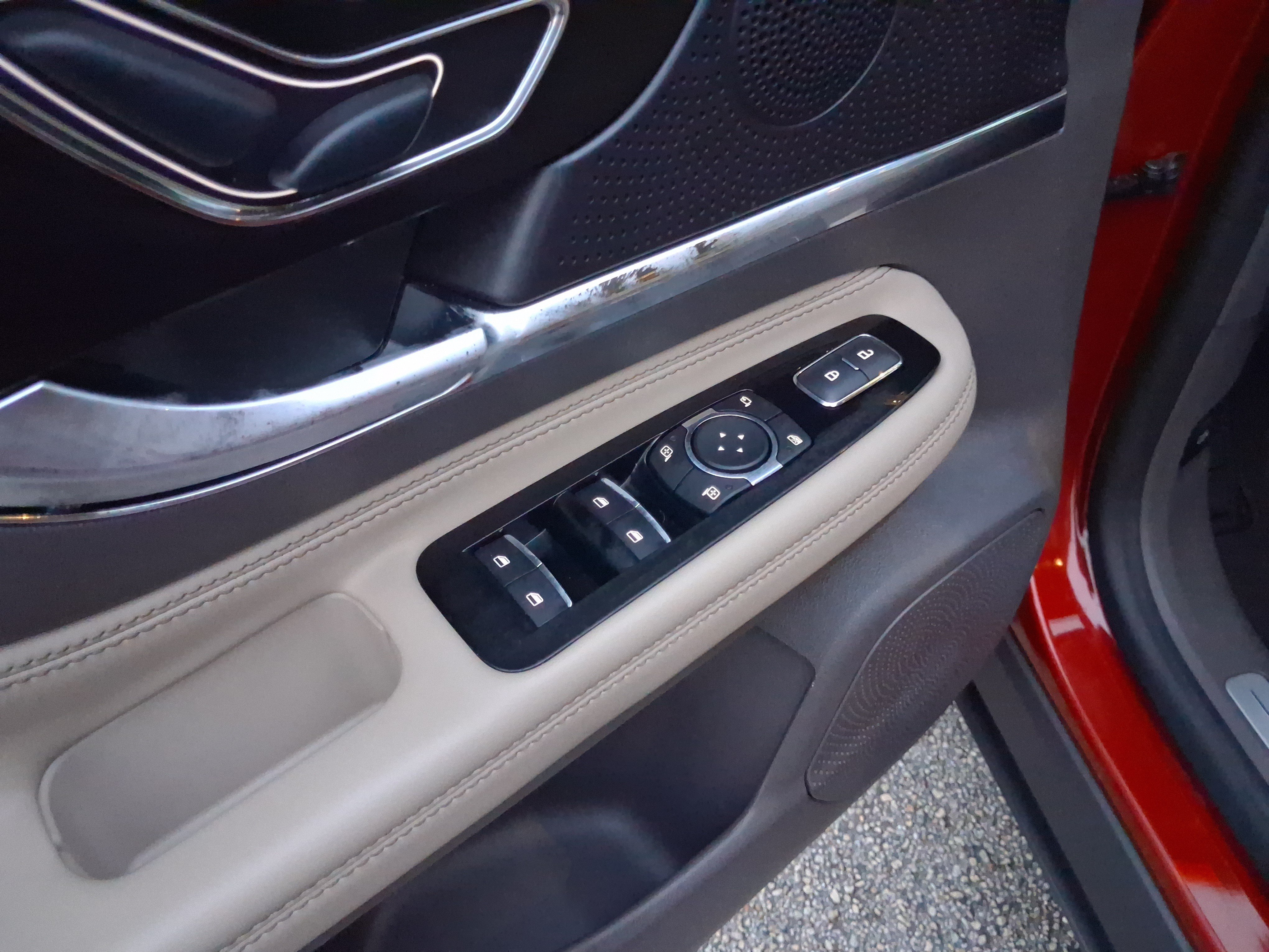 Certified 2024 Lincoln Corsair FWD image 14