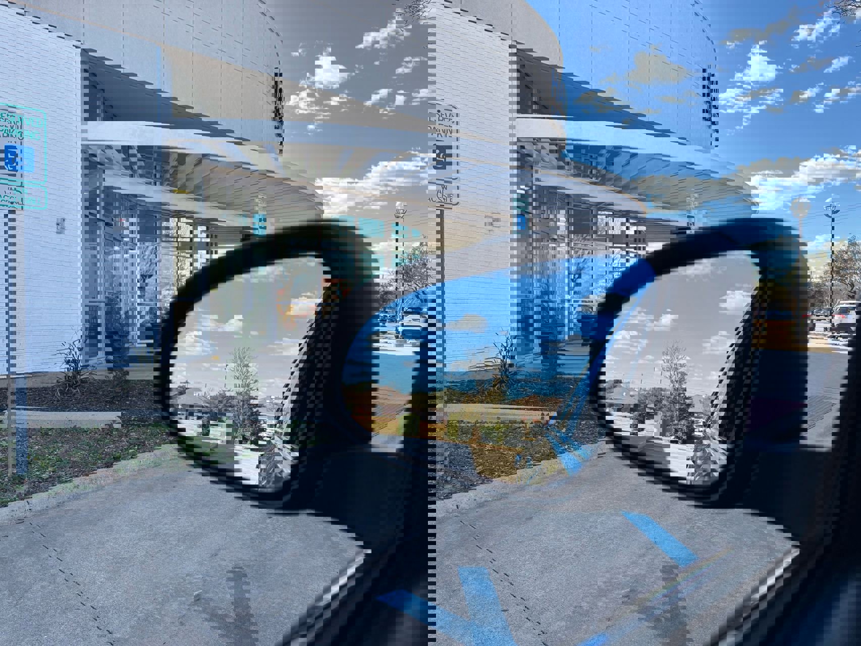 Used 2017 Toyota Camry LE image 31