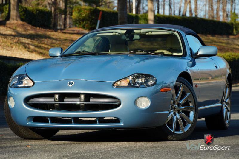 Used 2006 Jaguar XK8 Convertible image 11