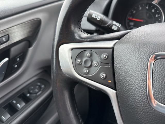 Used 2022 GMC Terrain SLT image 29