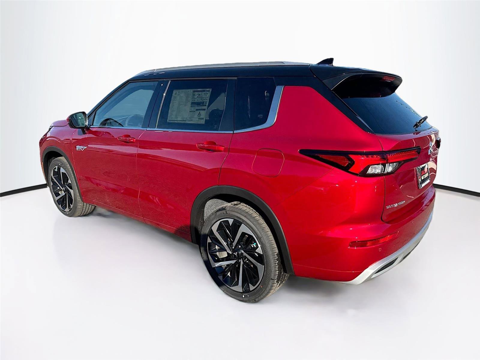 New 2025 Mitsubishi Outlander SEL image 5