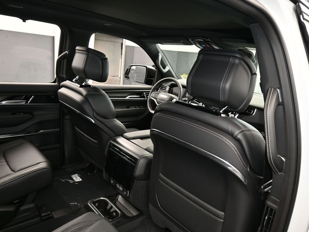 New 2026 Jeep Grand Wagoneer Summit image 42