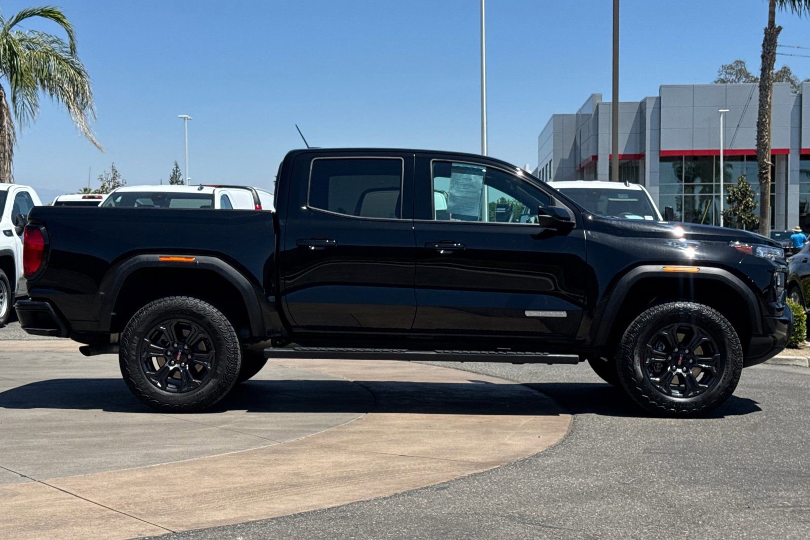 Used 2025 GMC Canyon Elevation RWD image 3