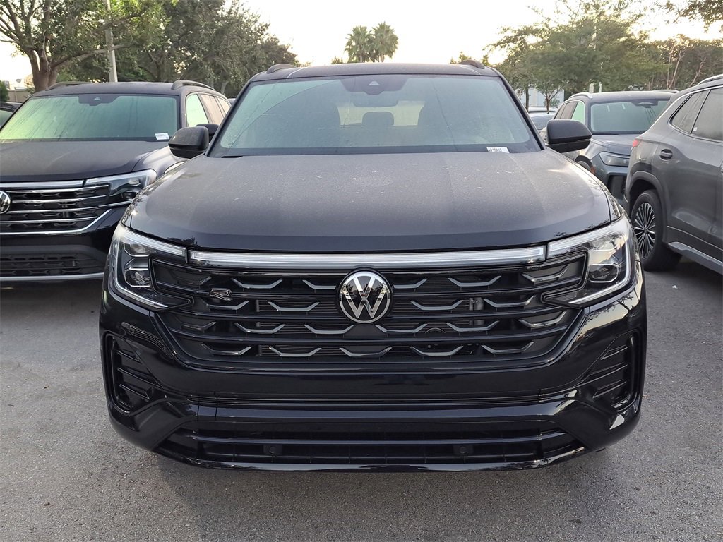 New 2026 Volkswagen Atlas Cross Sport SEL R-Line image 2