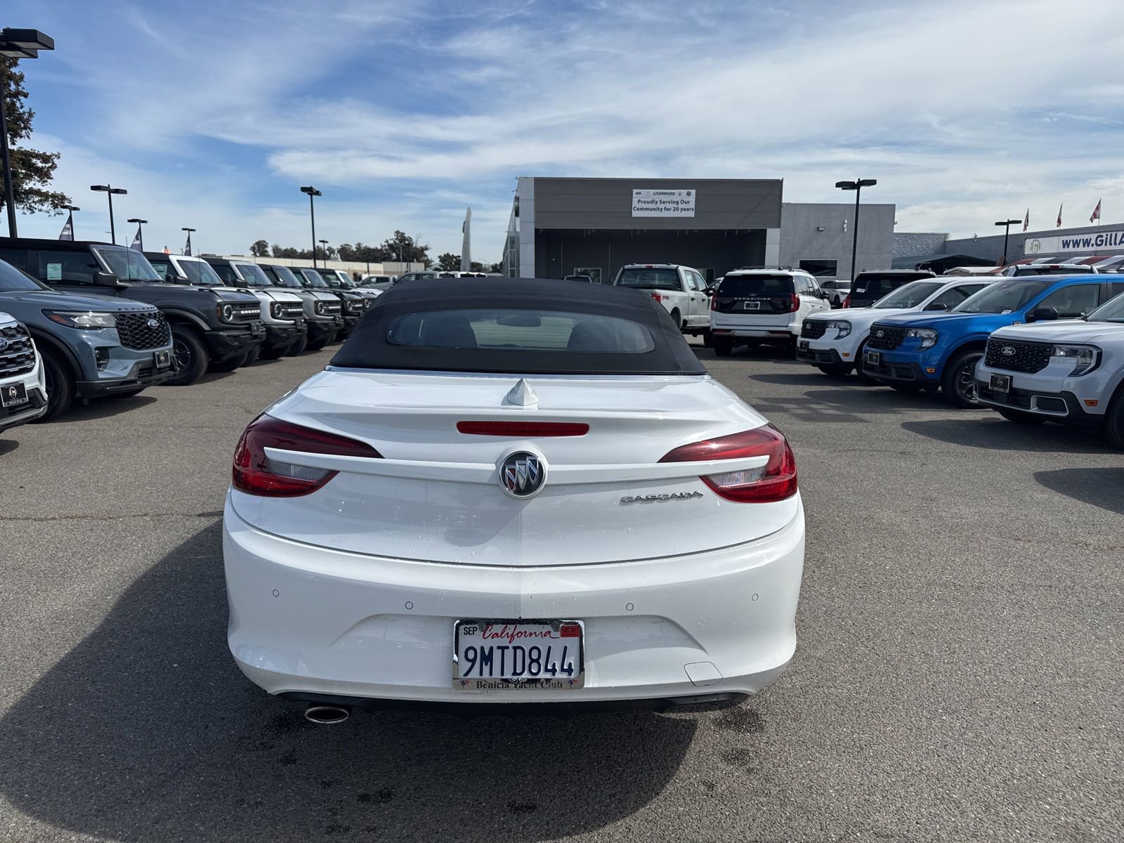 Used 2019 Buick Cascada Sport Touring w/ Dark Effects Package image 4
