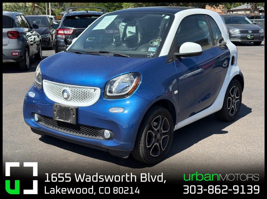 Used 2016 smart fortwo Prime RWD image 1
