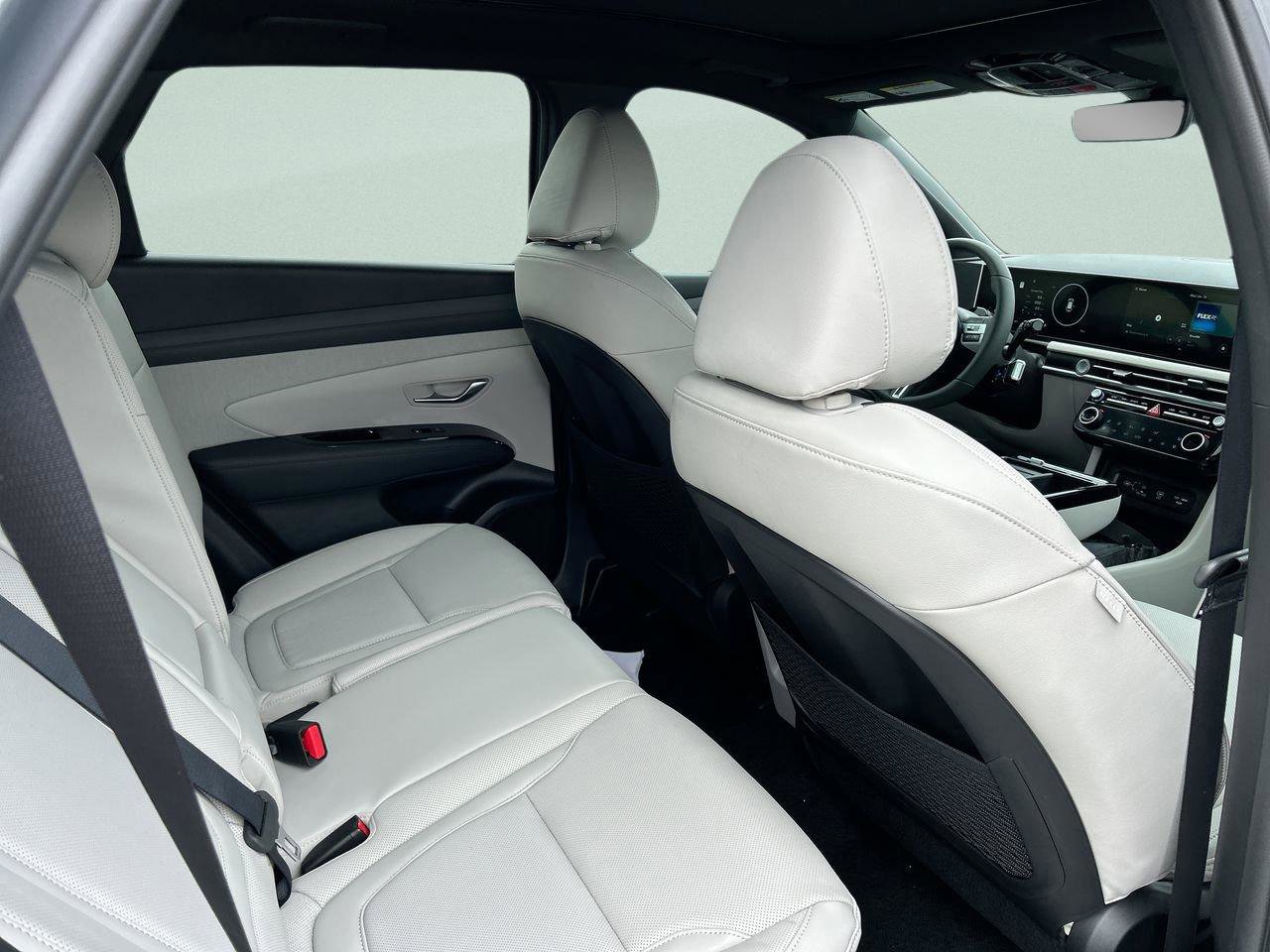 New 2026 Hyundai Tucson Limited image 27