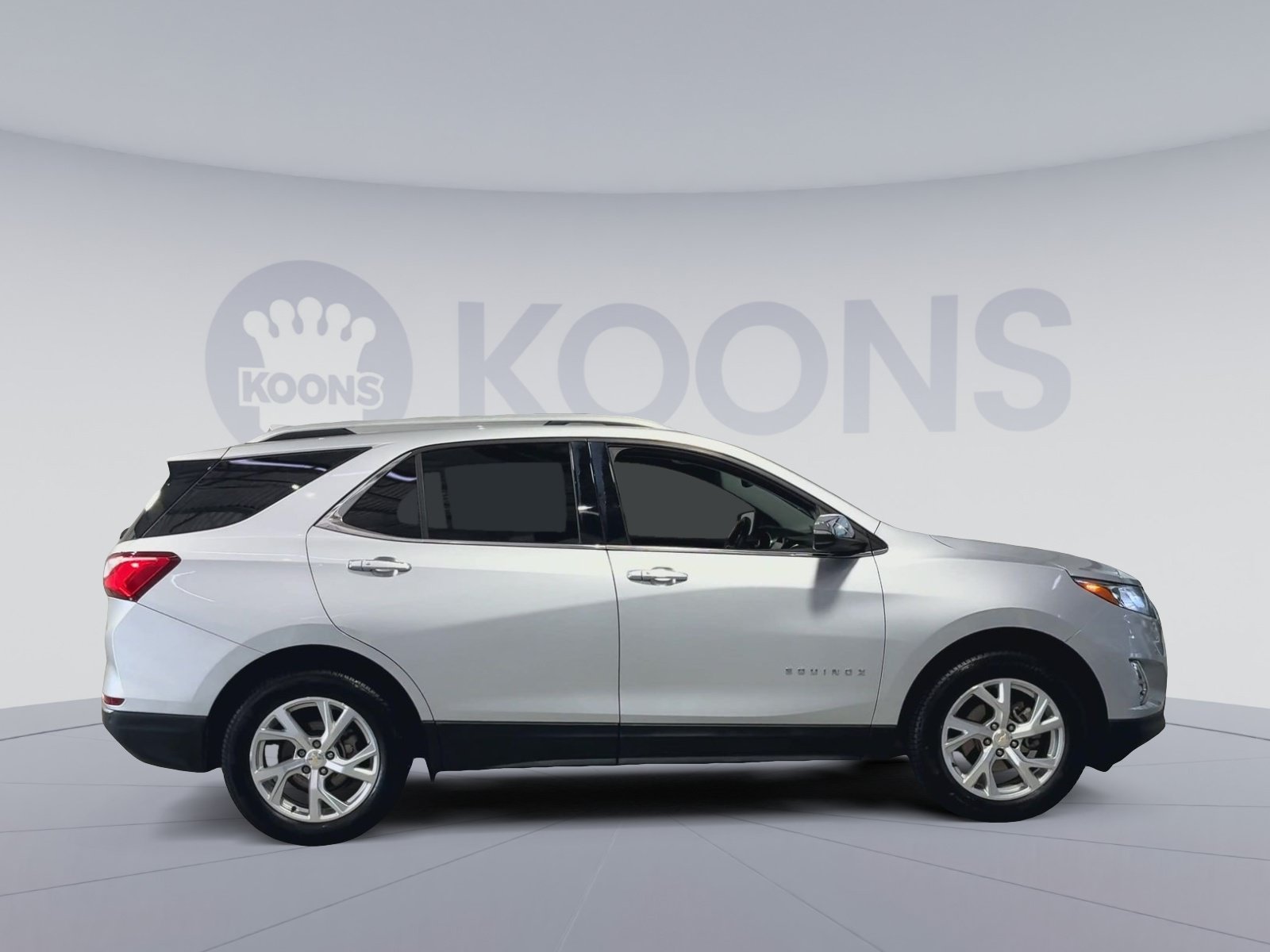 Used 2018 Chevrolet Equinox Premier AWD/4WD image 12