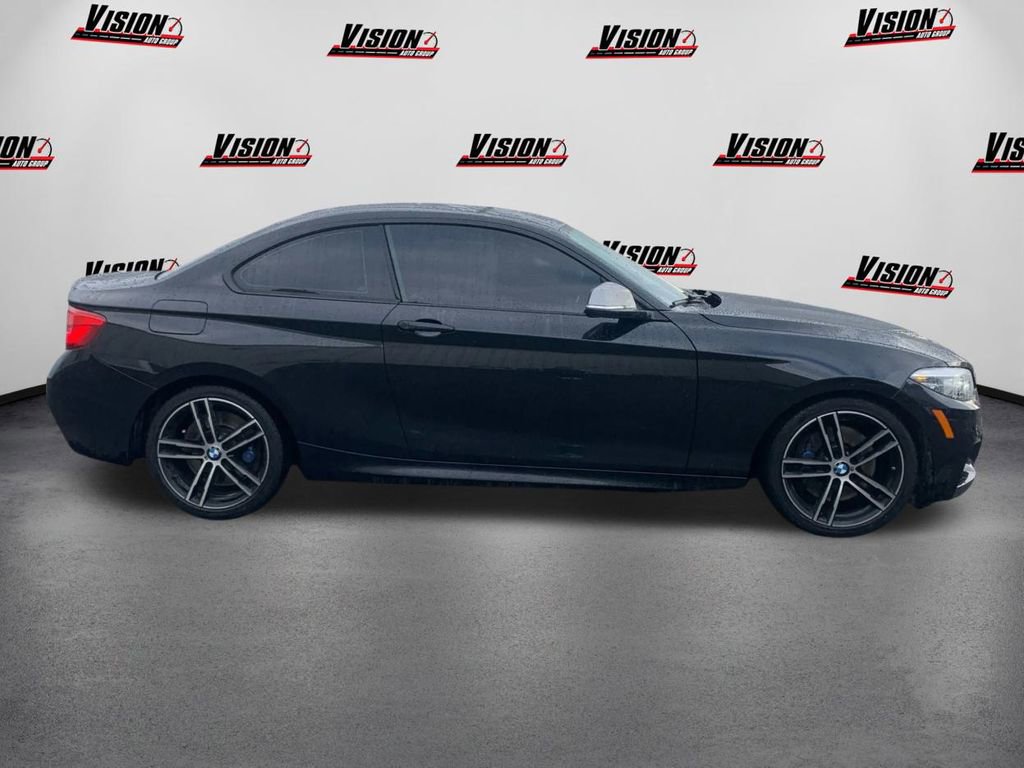 Used 2018 BMW M240i Coupe image 4