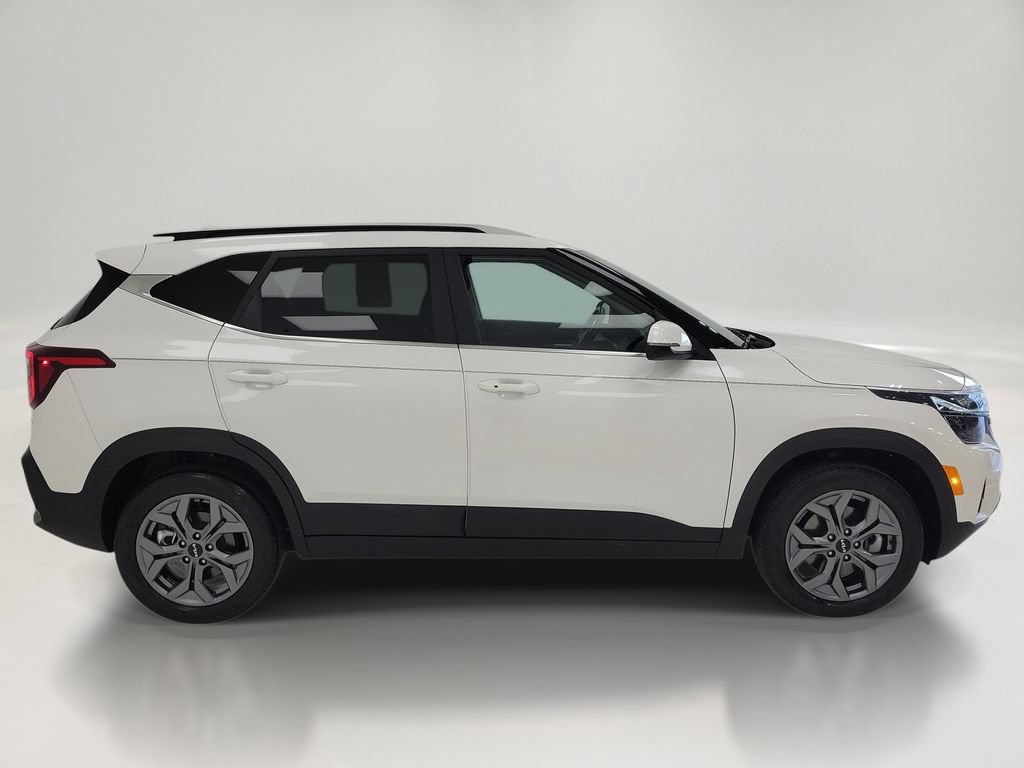 Used 2024 Kia Seltos S AWD/4WD image 4
