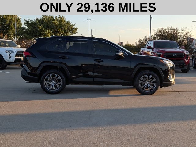 Used 2024 Toyota RAV4 XLE Premium AWD/4WD image 4