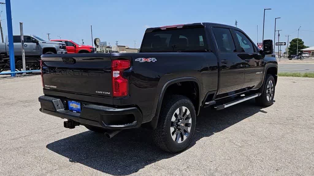 Used 2024 Chevrolet Silverado 2500 Custom w/ Custom Convenience Package AWD/4WD image 7