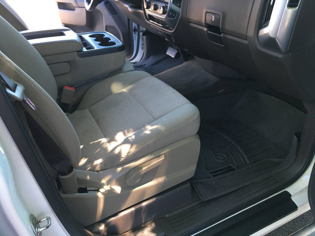 Used 2017 Chevrolet Silverado 1500 LT w/ All Star Edition AWD/4WD image 31