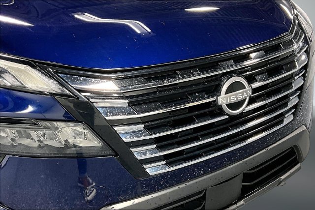 Used 2025 Nissan Rogue SV AWD/4WD image 27