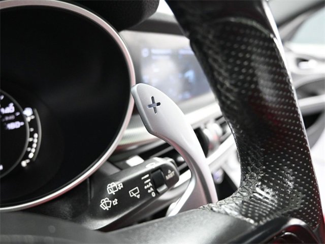 Used 2022 Alfa Romeo Stelvio Veloce image 24
