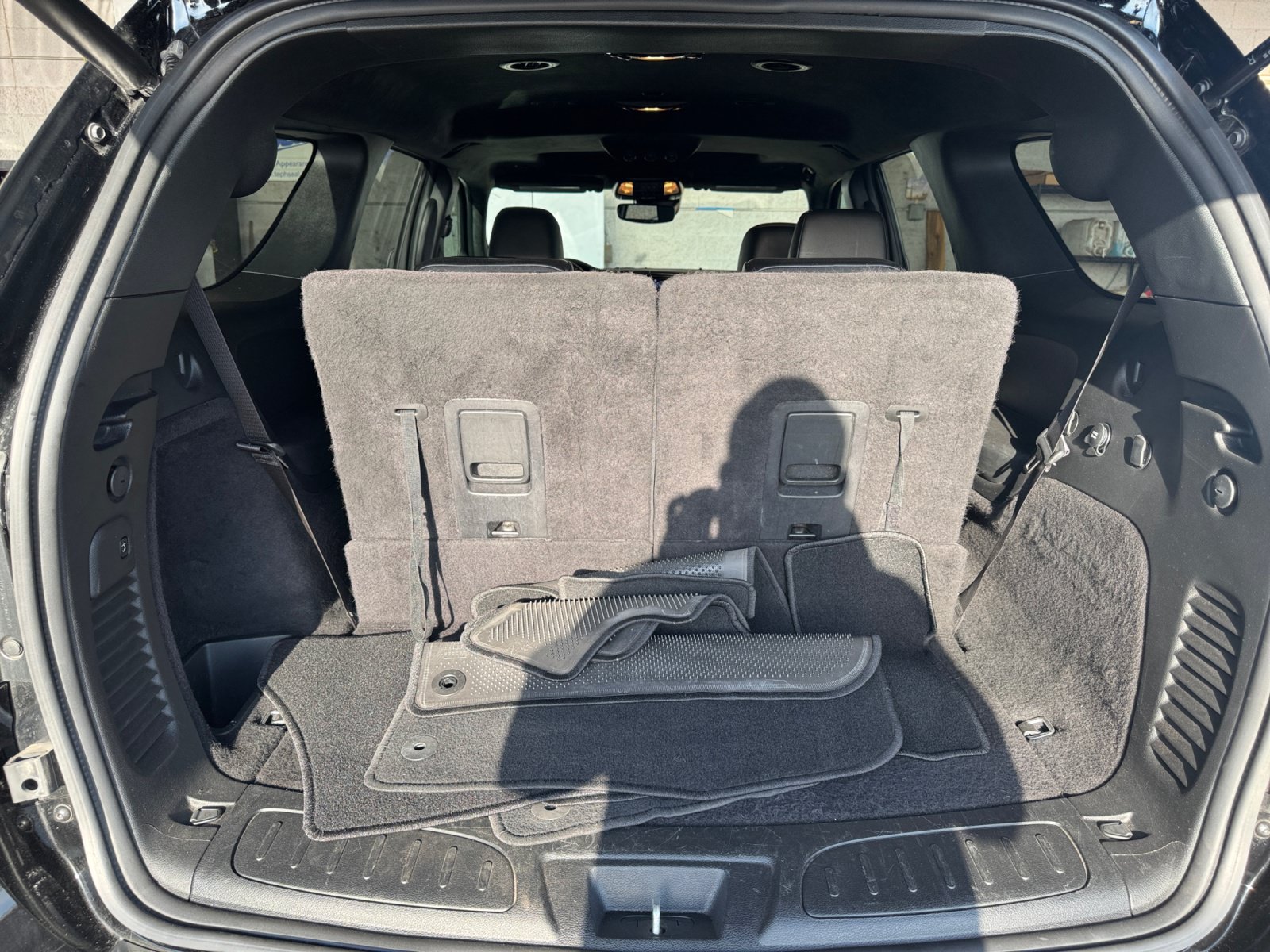 Used 2023 Dodge Durango R/T w/ Hemi Orange Plus Package AWD/4WD image 28