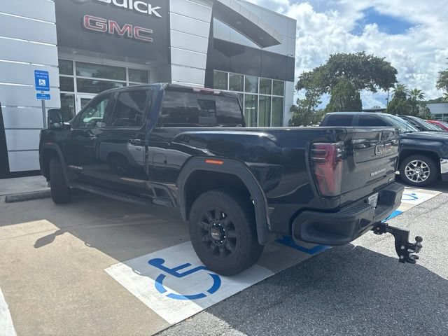 Used 2025 GMC Sierra 2500 AT4 w/ AT4 Premium Plus Package AWD/4WD image 3