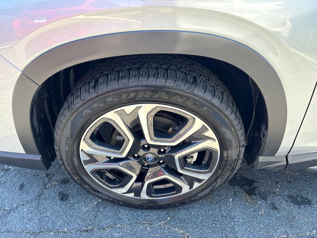 Certified 2023 Subaru Ascent Limited w/ Technology Package AWD/4WD image 7