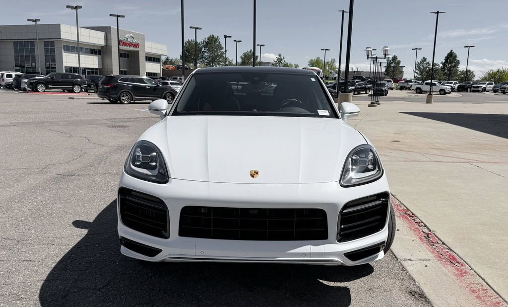 Used 2023 Porsche Cayenne Coupe AWD/4WD image 3