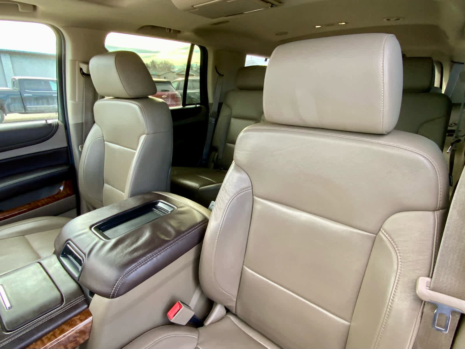 Used 2015 Chevrolet Tahoe LTZ image 27