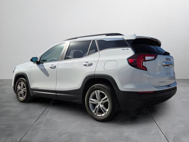 Used 2022 GMC Terrain SLE w/ Driver Convenience Package FWD image 3