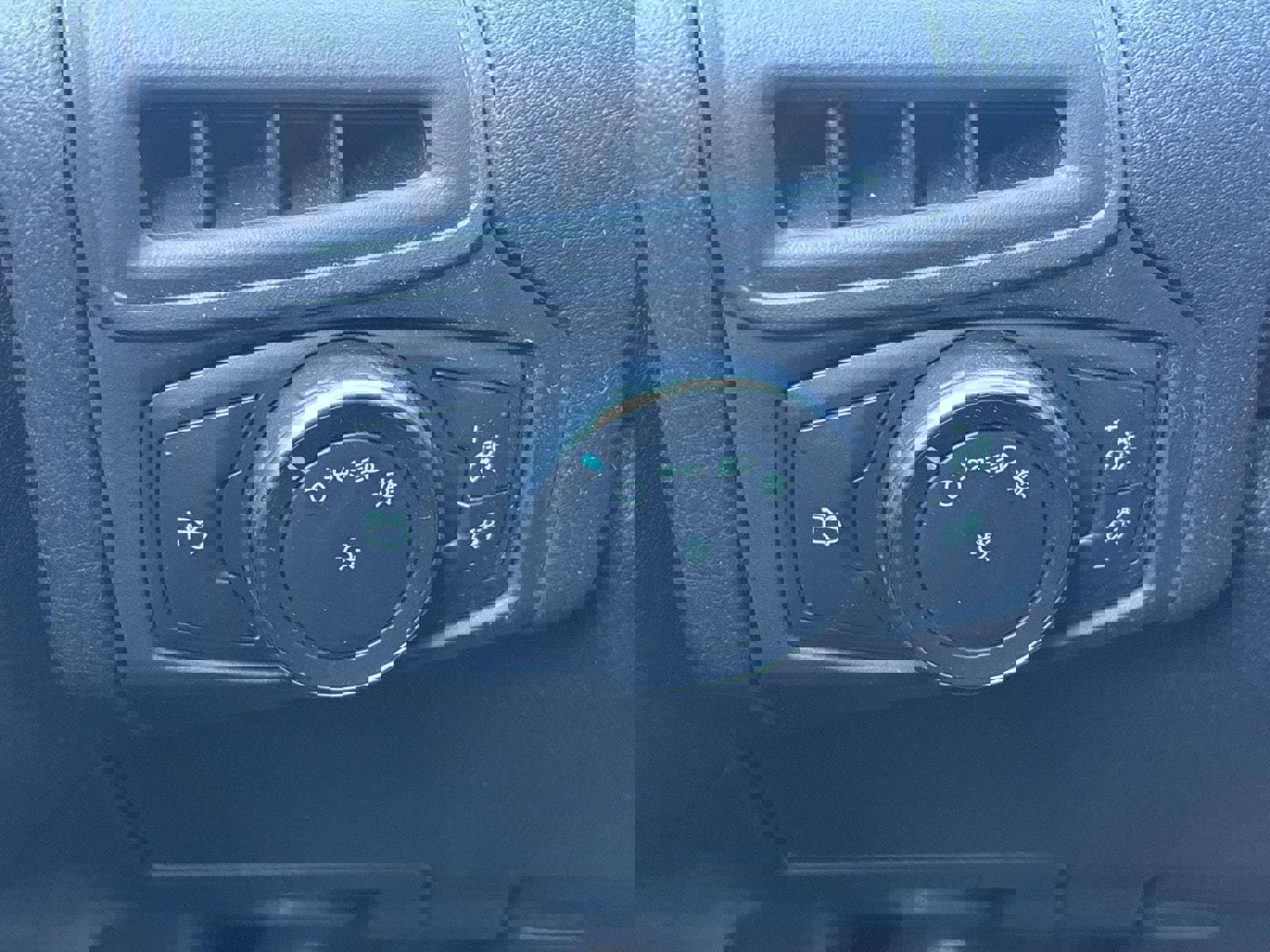 Used 2018 Ford Focus SE image 24