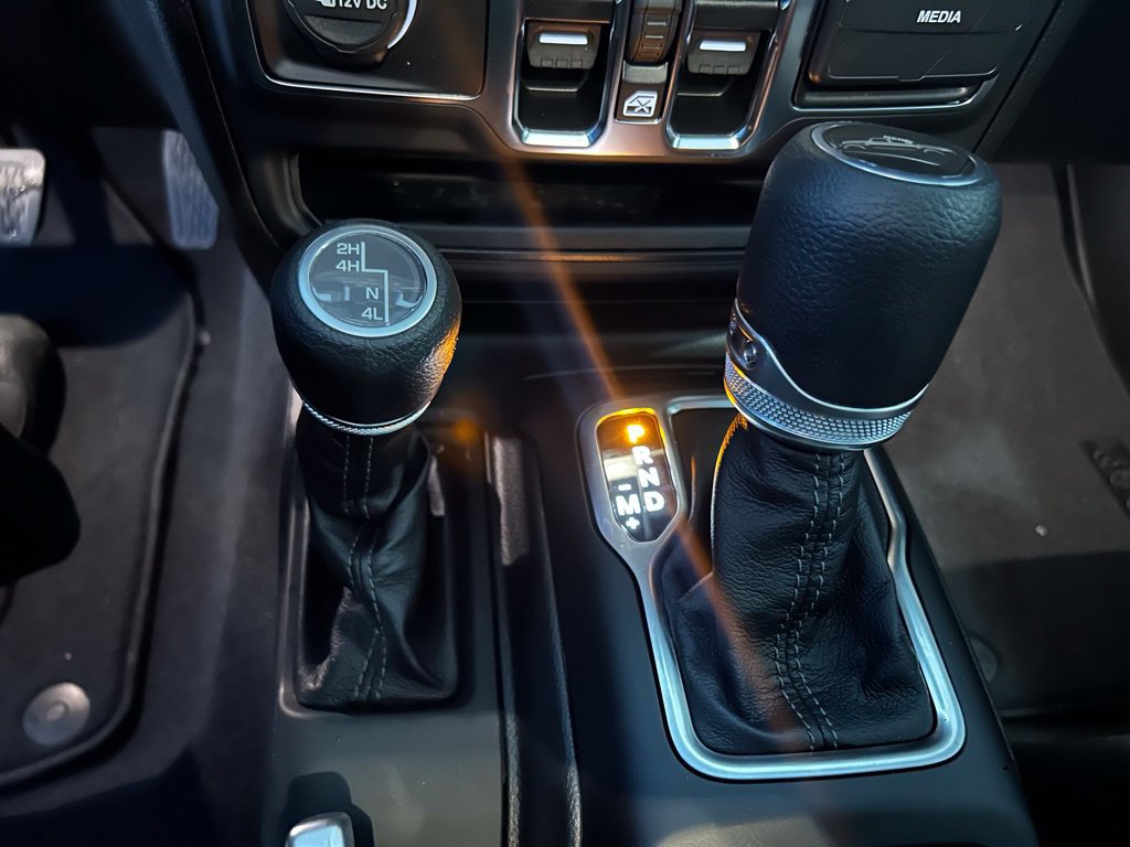 New 2025 Jeep Gladiator Sport AWD/4WD image 24