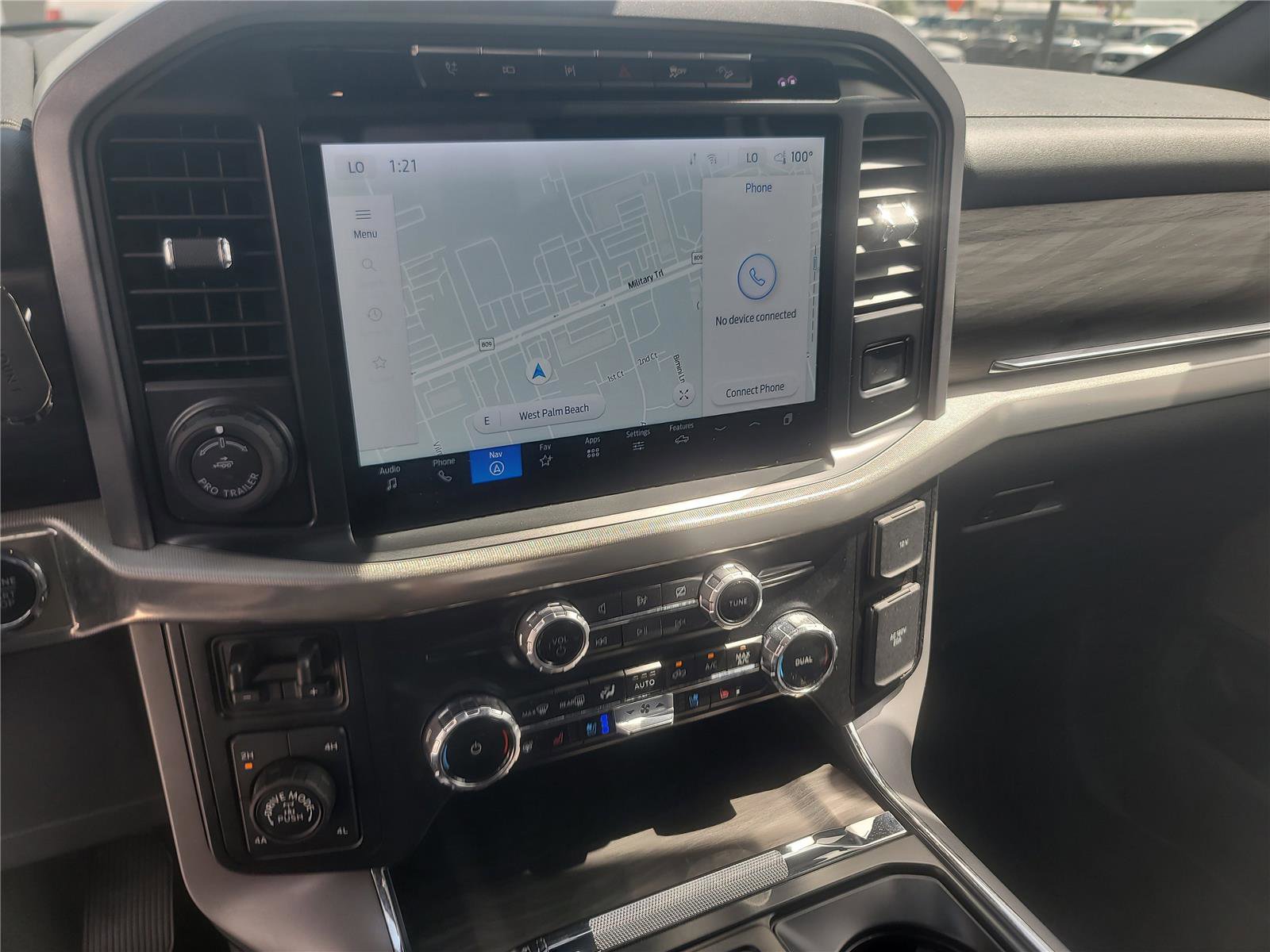 Used 2024 Ford F150 Lariat w/ Bed Utility Package image 15