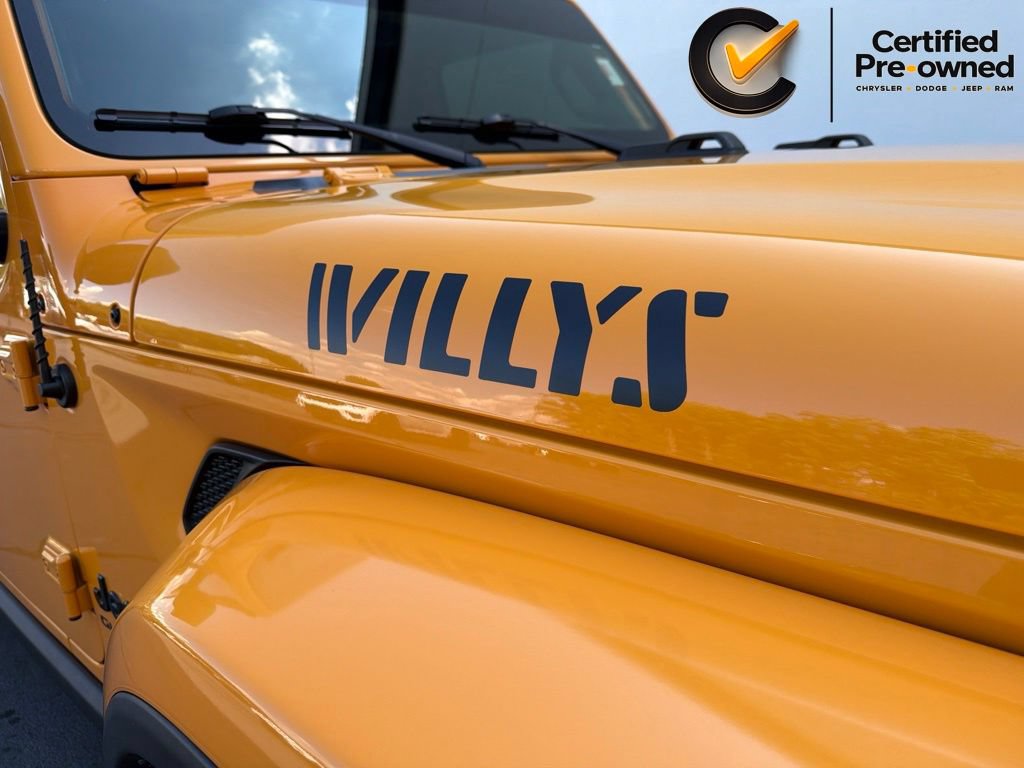 Certified 2021 Jeep Gladiator Sport AWD/4WD image 3