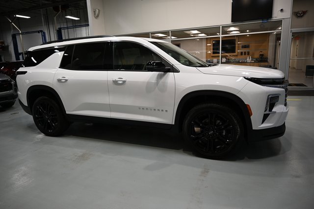 New 2026 Chevrolet Traverse LT w/ Driver Confidence Package image 4