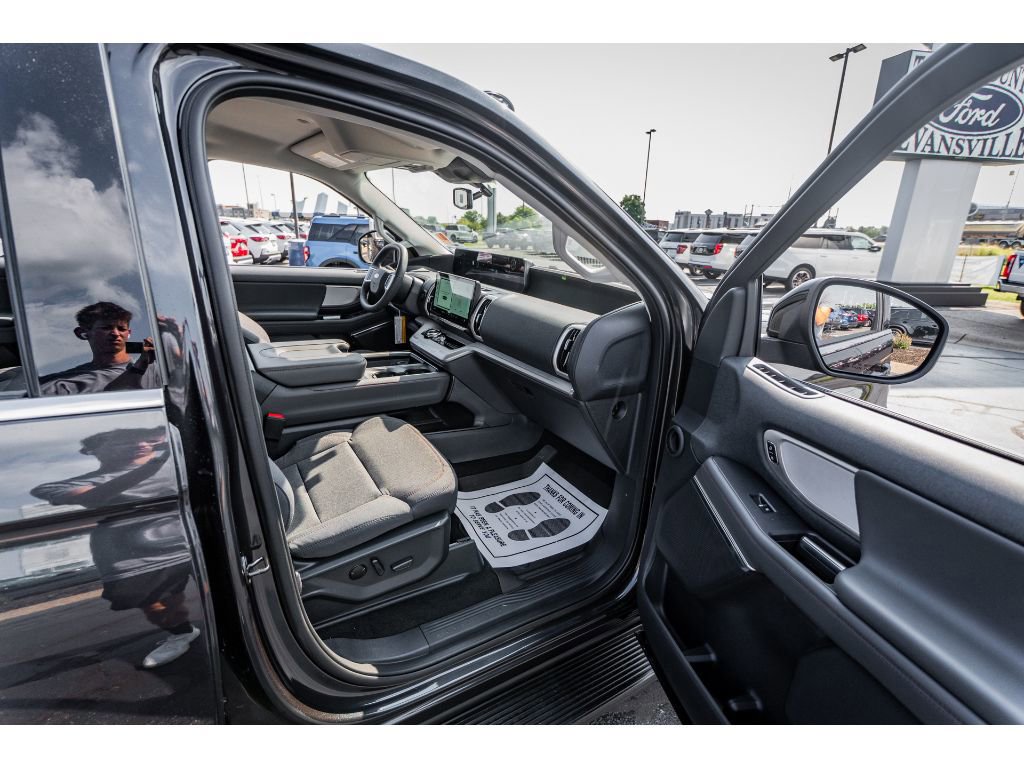 Used 2025 Ford Expedition Max Active image 19