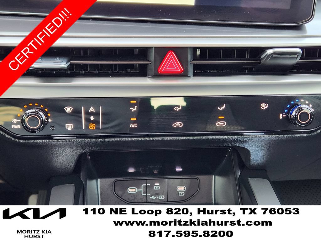 Certified 2026 Kia Sorento LX FWD image 18