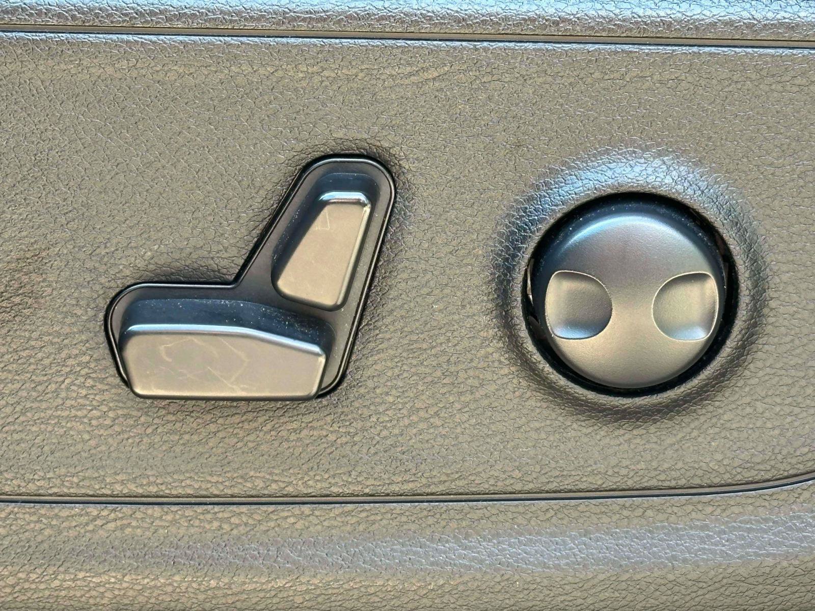 Used 2023 RAM 1500 Big Horn AWD/4WD image 16