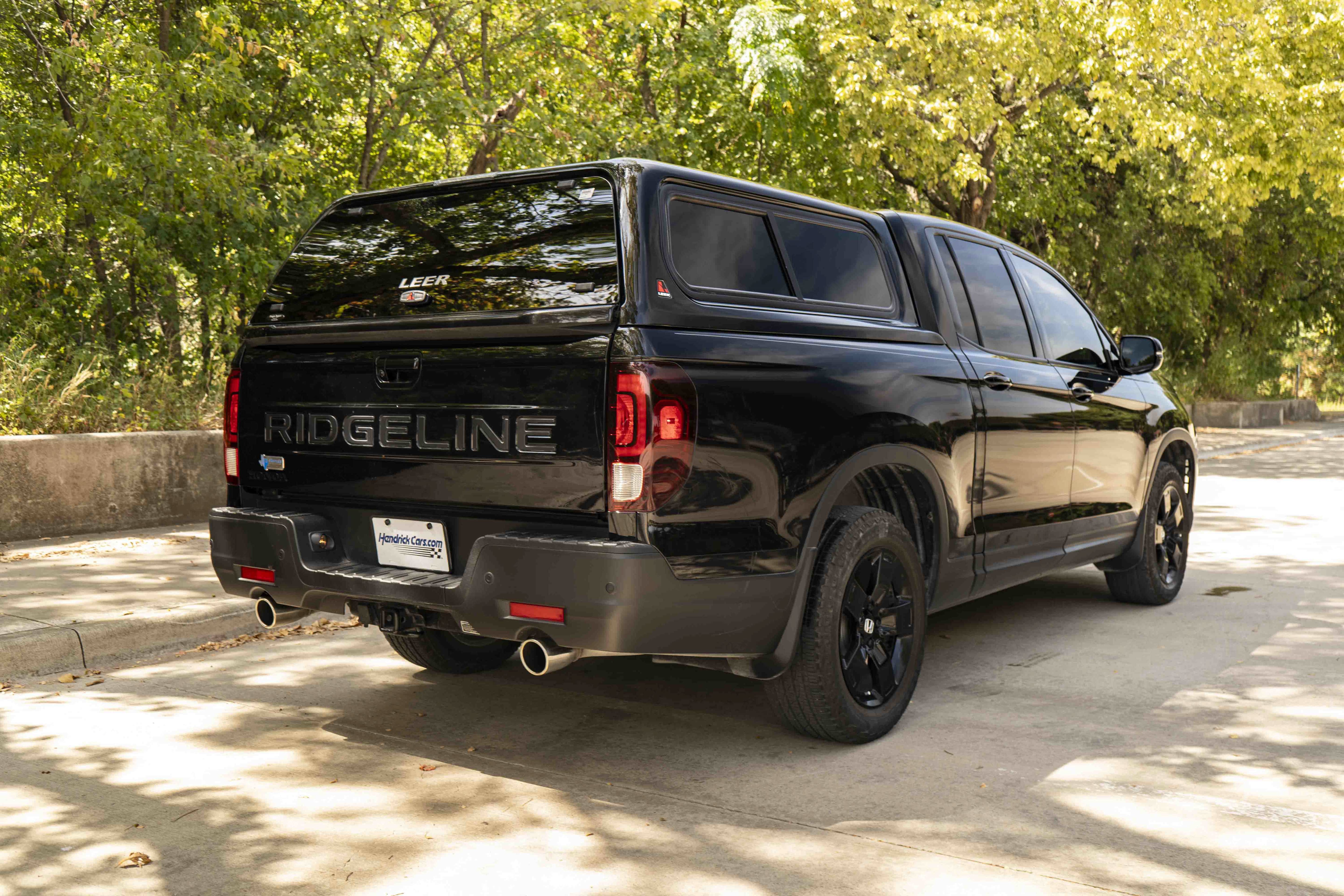 Used 2025 Honda Ridgeline Black Edition image 9