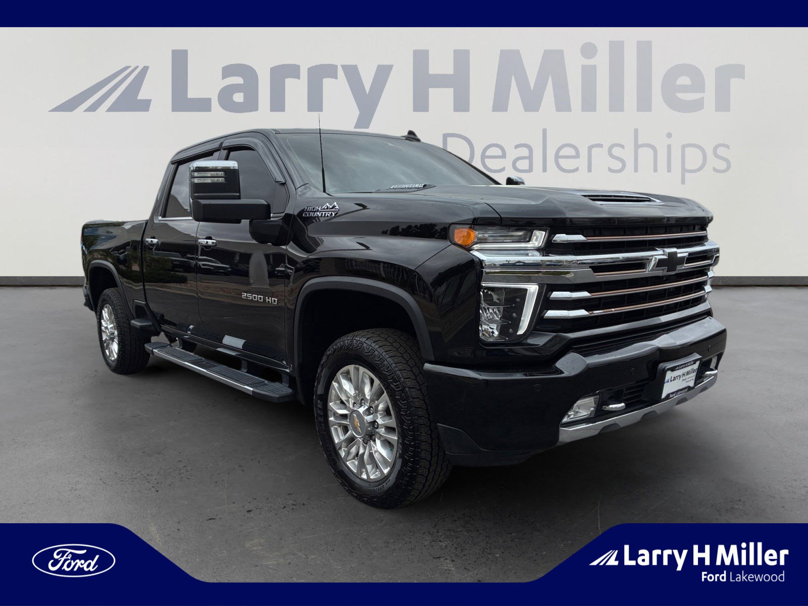 Used 2022 Chevrolet Silverado 2500 High Country w/ Safety Package II image 7