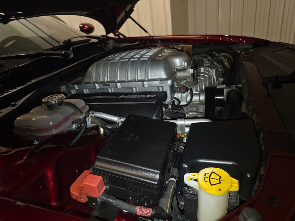 Used 2018 Dodge Challenger SRT Hellcat RWD image 18