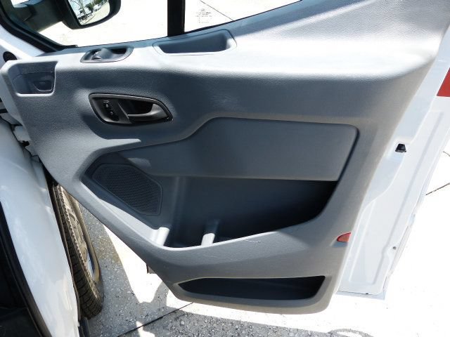 Used 2018 Ford Transit 250 138 RWD image 18
