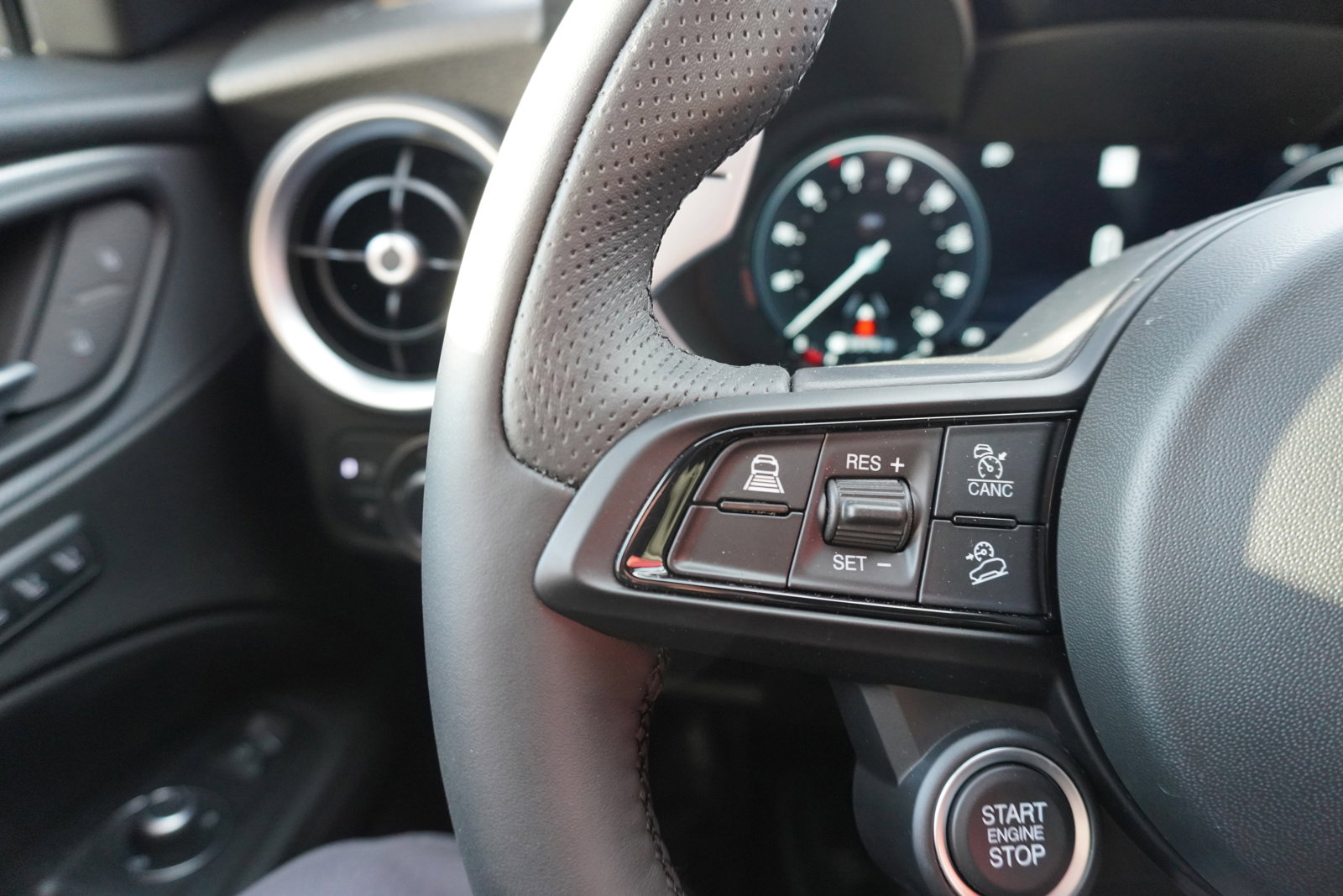 New 2025 Alfa Romeo Stelvio Sprint w/ Veloce Package image 19