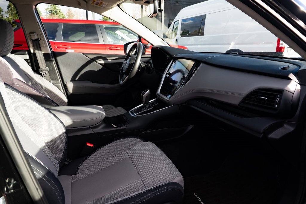 Used 2024 Subaru Outback Premium image 23