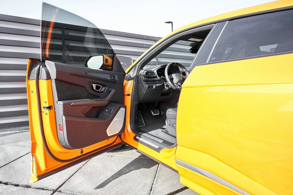 Used 2022 Lamborghini Urus image 29