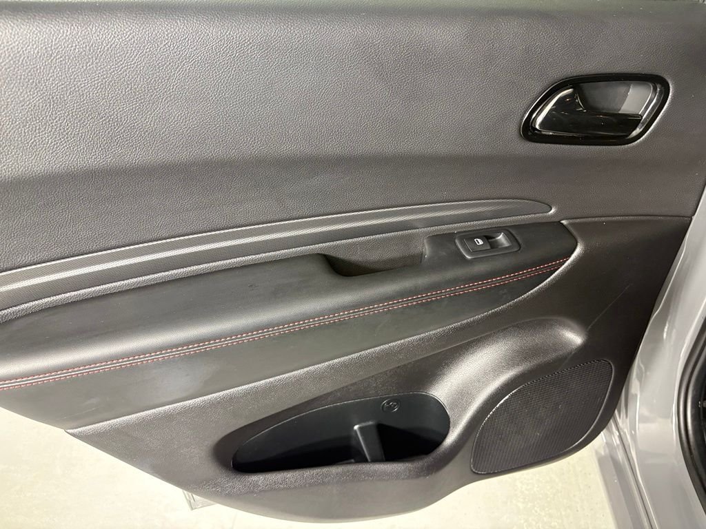 Used 2025 Dodge Durango GT AWD/4WD image 35