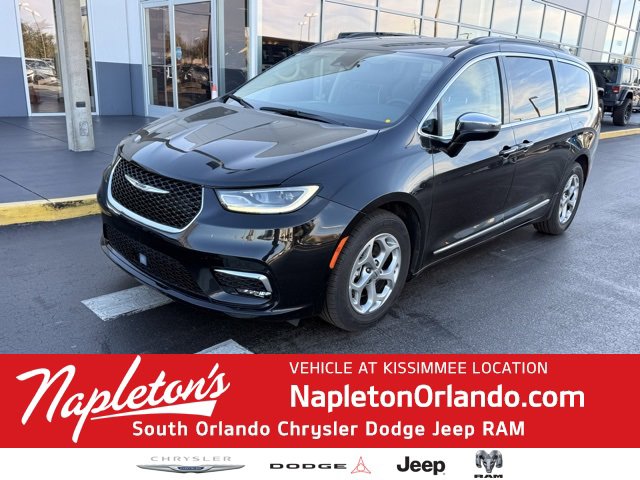 Used 2023 Chrysler Pacifica Limited